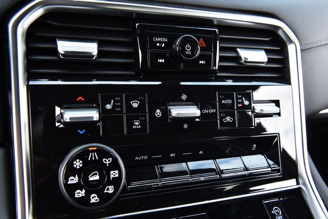 Nissan Armada Vehicle Image 21