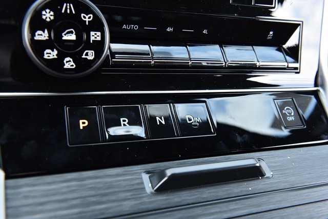 Nissan Armada Vehicle Image 22