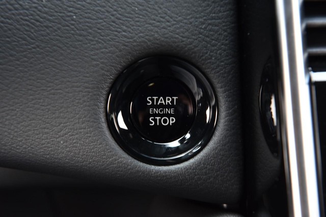 Nissan Armada Vehicle Image 23