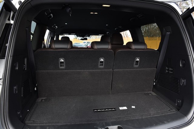 Nissan Armada Vehicle Image 31