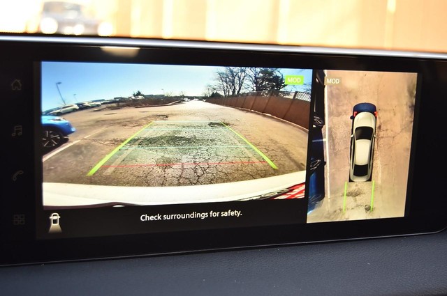 Nissan Sentra Vehicle Image 13