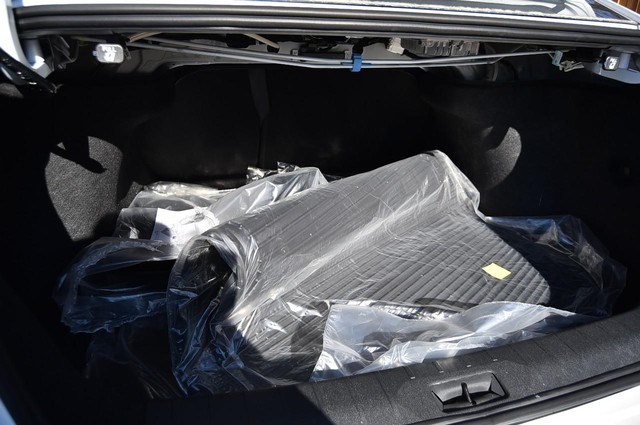 Nissan Sentra Vehicle Image 28