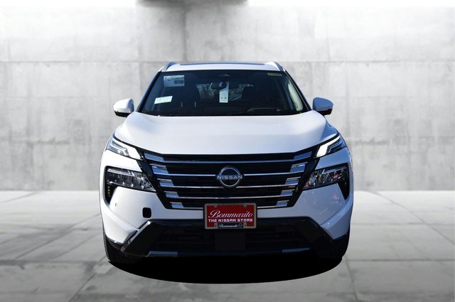 Nissan Rogue Vehicle Image 04