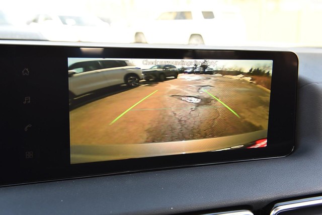 Nissan Sentra Vehicle Image 13