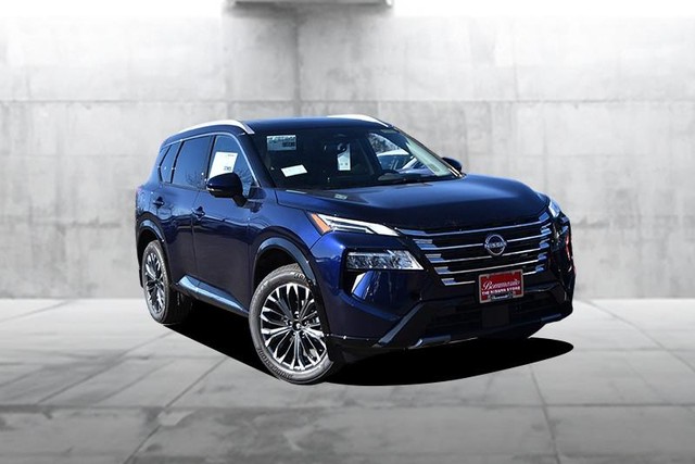 Nissan Rogue Vehicle Image 02