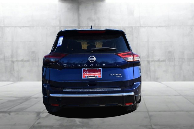 Nissan Rogue Vehicle Image 06