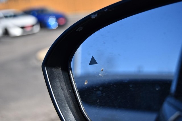 Nissan Rogue Vehicle Image 11