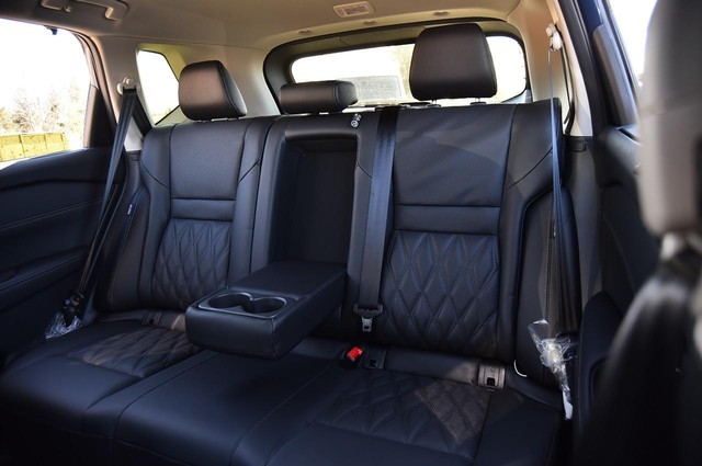 Nissan Rogue Vehicle Image 26