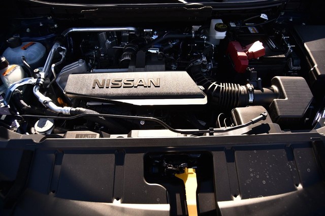 Nissan Rogue Vehicle Image 31