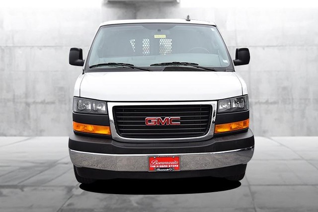 GMC Savana Cargo Van Vehicle Image 04