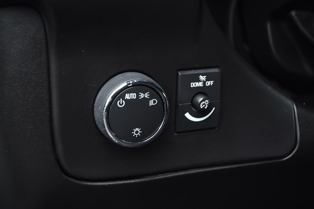 GMC Savana Cargo Van Vehicle Image 13