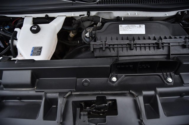 GMC Savana Cargo Van Vehicle Image 22