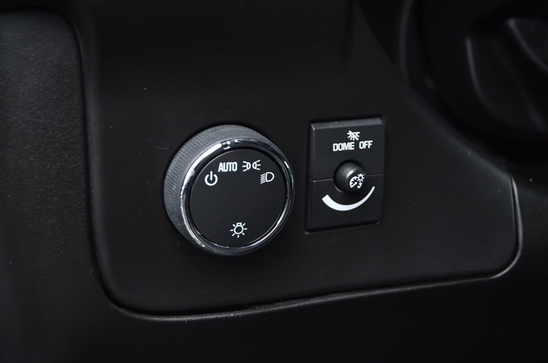 GMC Savana Cargo Van Vehicle Full-screen Gallery Image 13