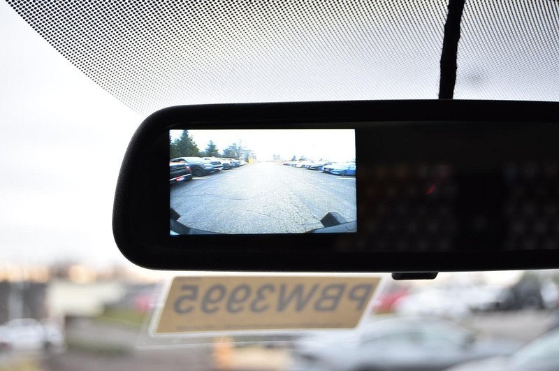 GMC Savana Cargo Van Vehicle Full-screen Gallery Image 15