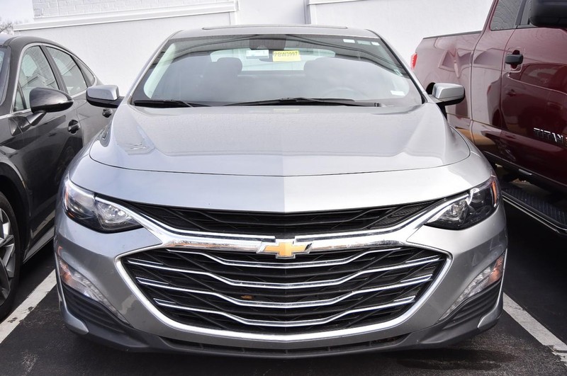 Chevrolet Malibu Vehicle Image 03