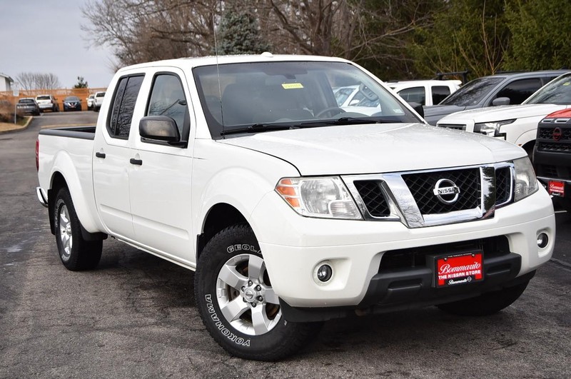 Nissan Frontier Vehicle Full-screen Gallery Image 2