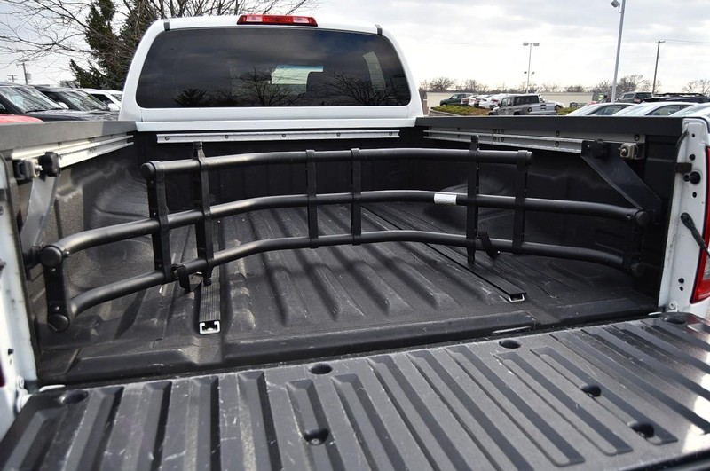 Nissan Frontier Vehicle Full-screen Gallery Image 7