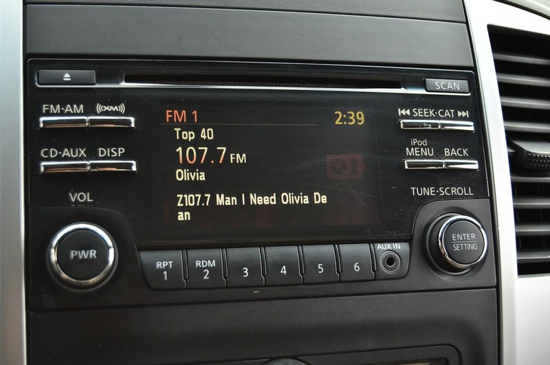 Nissan Frontier Vehicle Full-screen Gallery Image 14