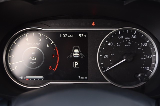 Nissan Versa Vehicle Image 11