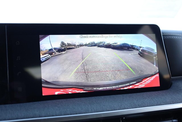 Nissan Kicks Vehicle Image 14