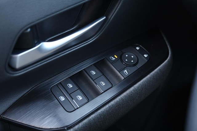 Nissan Kicks Vehicle Image 20