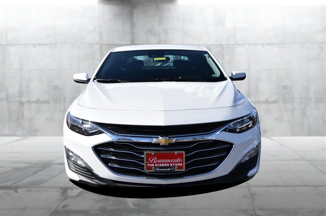 Chevrolet Malibu Vehicle Image 04