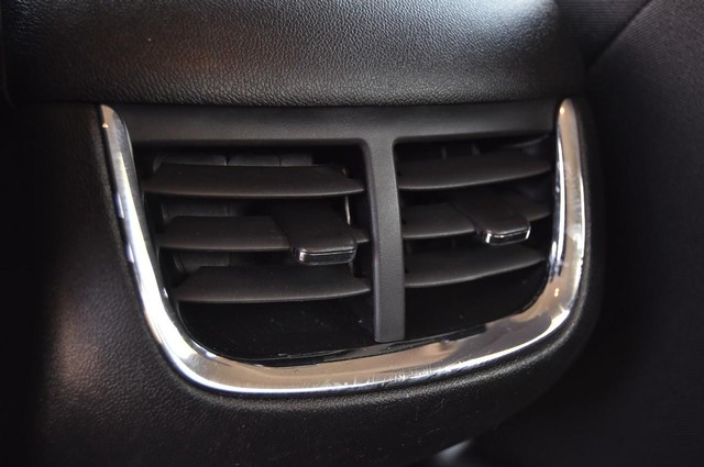 Chevrolet Malibu Vehicle Image 21