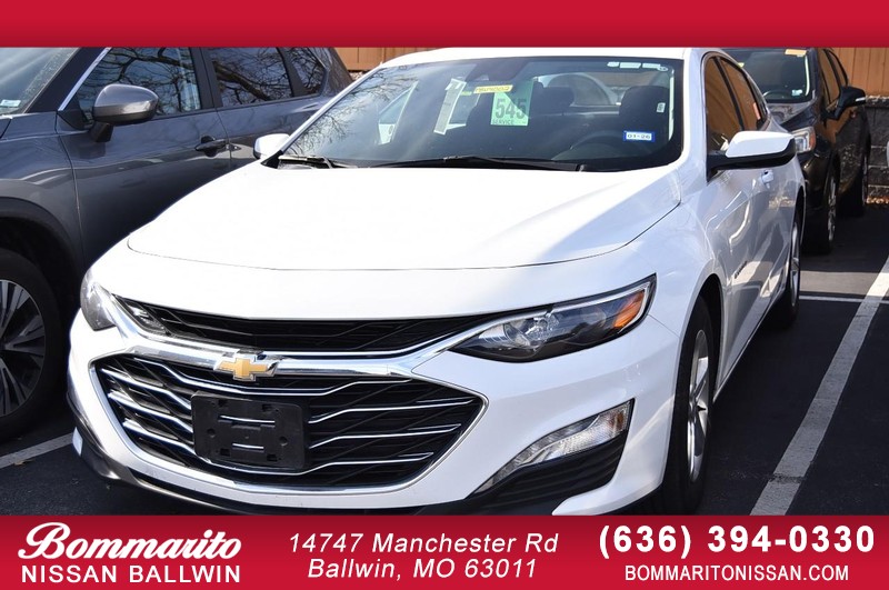 Chevrolet Malibu Vehicle Full-screen Gallery Image 01