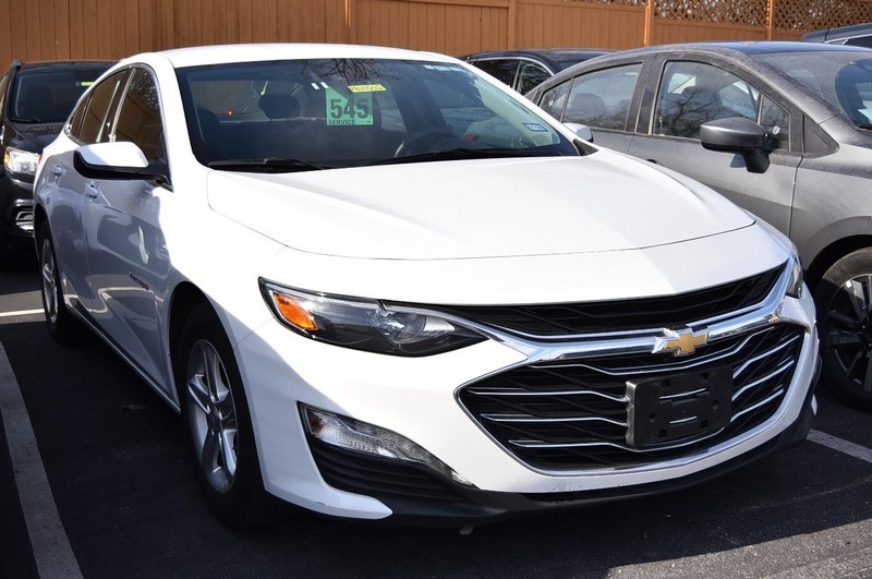 Chevrolet Malibu Vehicle Full-screen Gallery Image 04