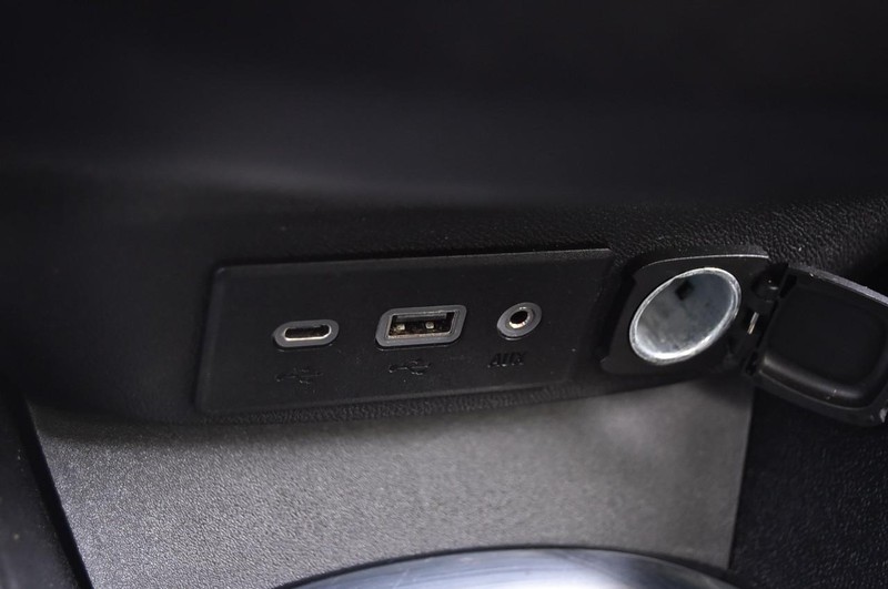 Chevrolet Malibu Vehicle Full-screen Gallery Image 15