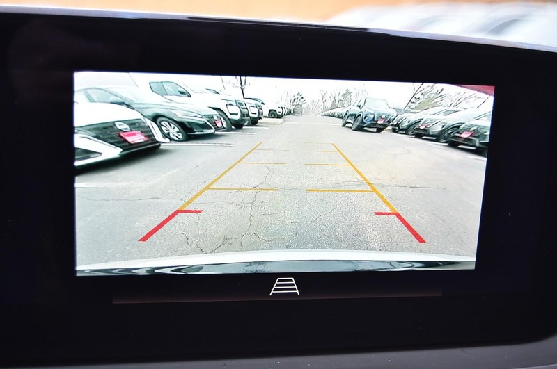 Buick Envista Vehicle Full-screen Gallery Image 12