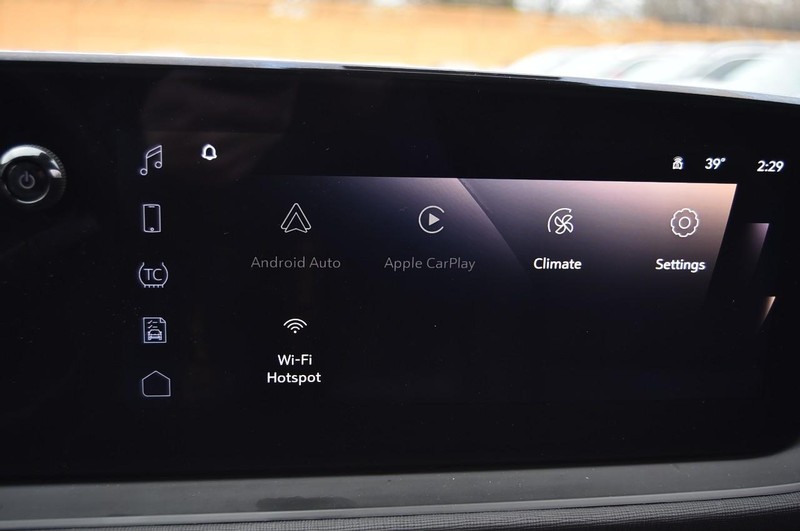 Buick Envista Vehicle Full-screen Gallery Image 13