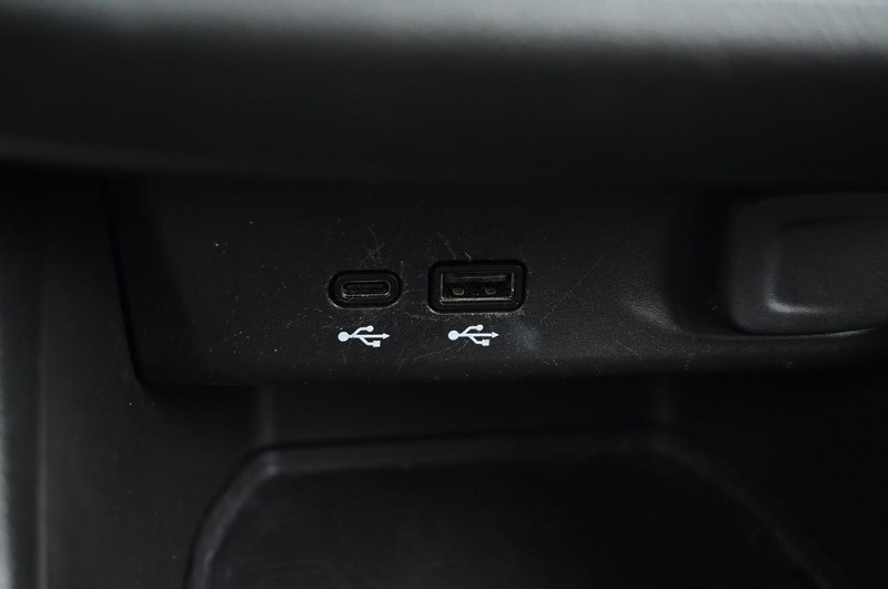 Buick Envista Vehicle Full-screen Gallery Image 15