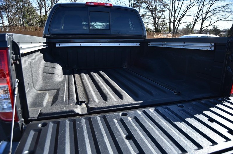 Nissan Frontier Vehicle Image 07