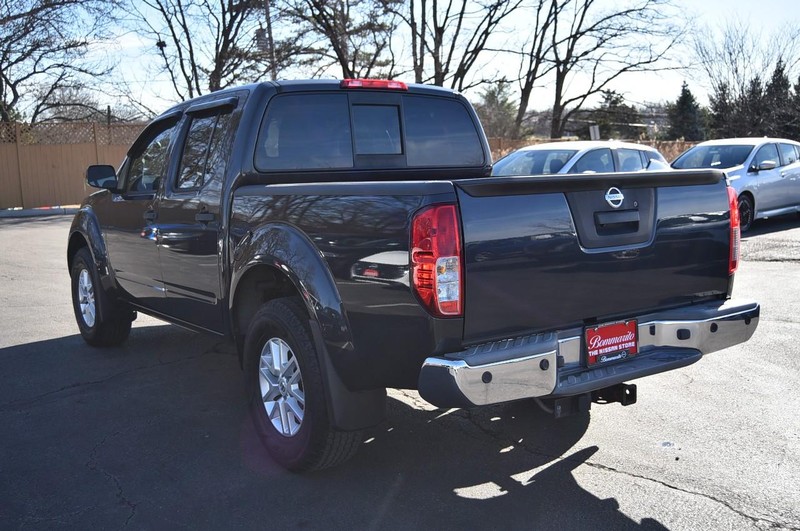 Nissan Frontier Vehicle Image 08