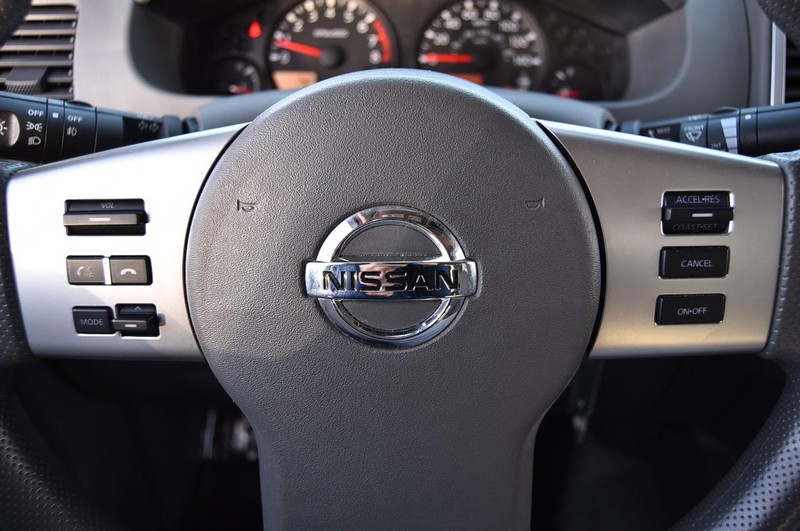 Nissan Frontier Vehicle Image 16