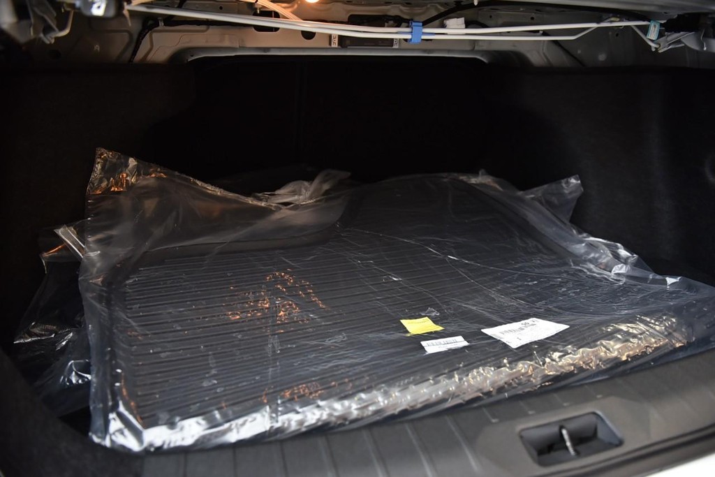 Nissan Sentra Vehicle Image 19