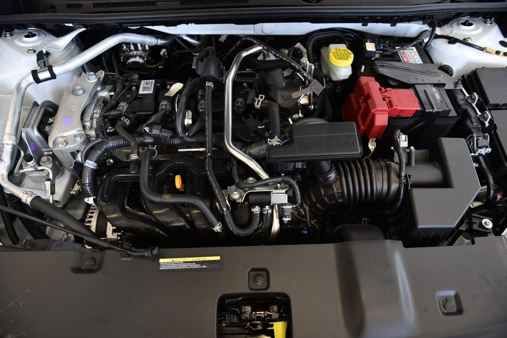 Nissan Sentra Vehicle Image 20