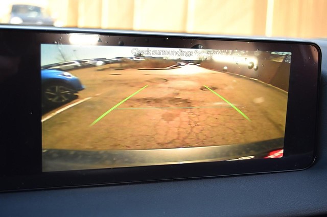 Nissan Sentra Vehicle Image 13