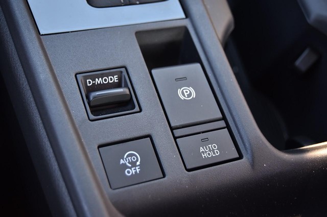 Nissan Sentra Vehicle Image 19