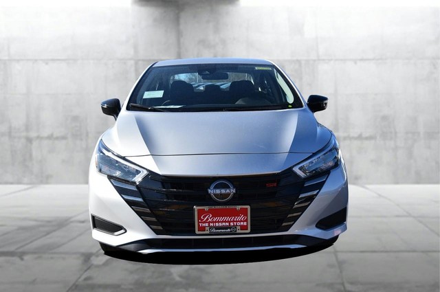 Nissan Versa Vehicle Image 04