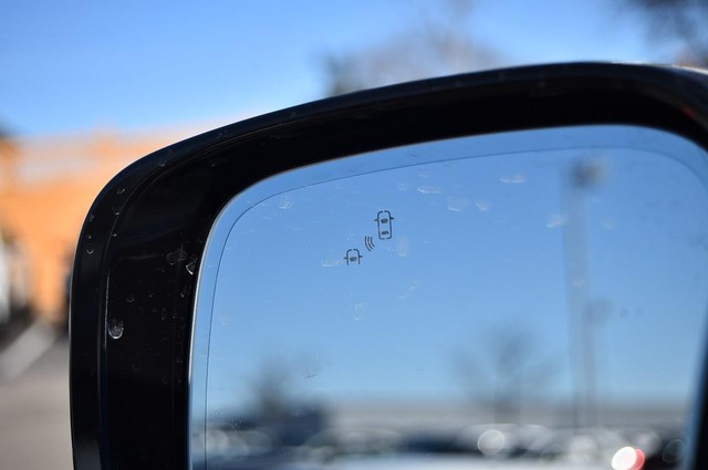 Nissan Armada Vehicle Image 11