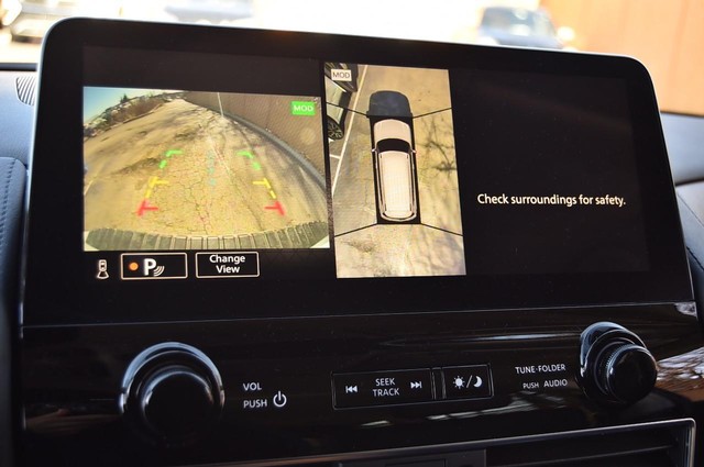 Nissan Armada Vehicle Image 14