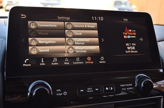 Nissan Armada Vehicle Image 18