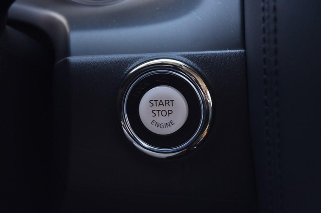 Nissan Armada Vehicle Image 24