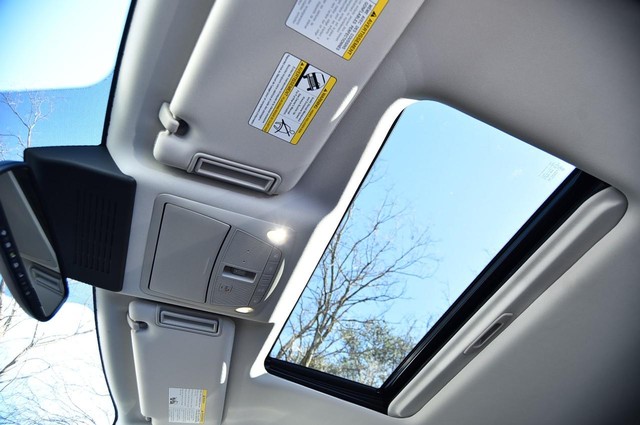 Nissan Armada Vehicle Image 28