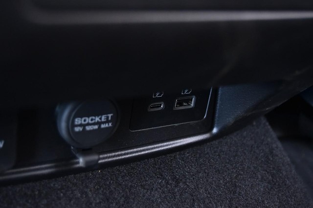 Nissan Armada Vehicle Image 31