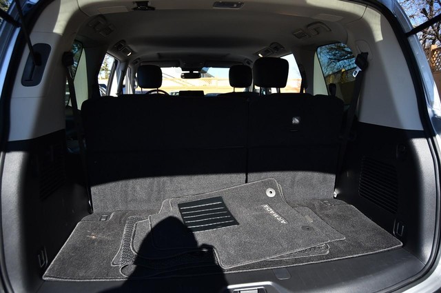 Nissan Armada Vehicle Image 33
