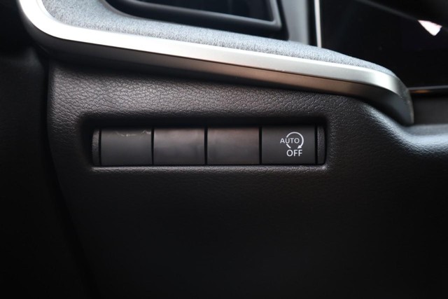 Nissan Kicks Vehicle Image 19