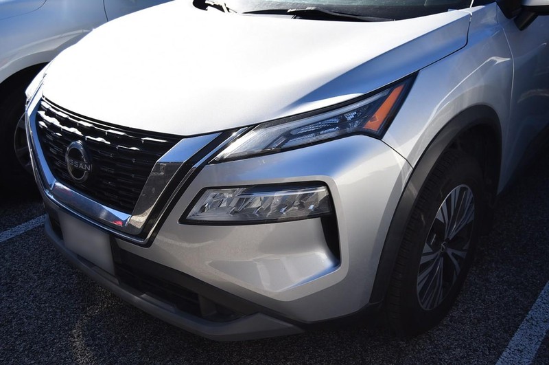 Nissan Rogue Vehicle Image 02